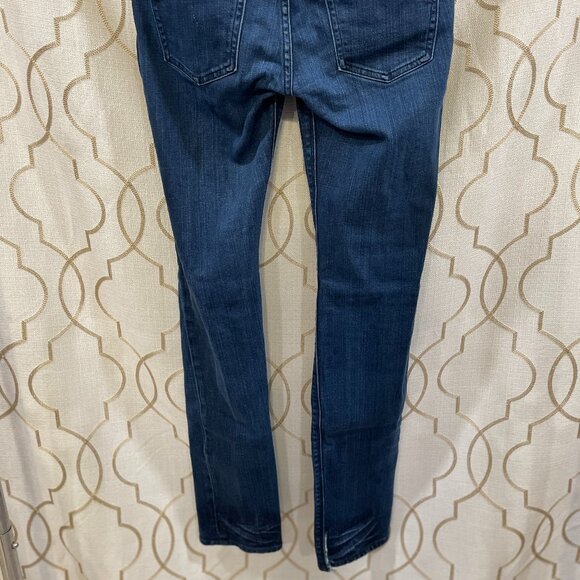 Express - Picture 4 of 7